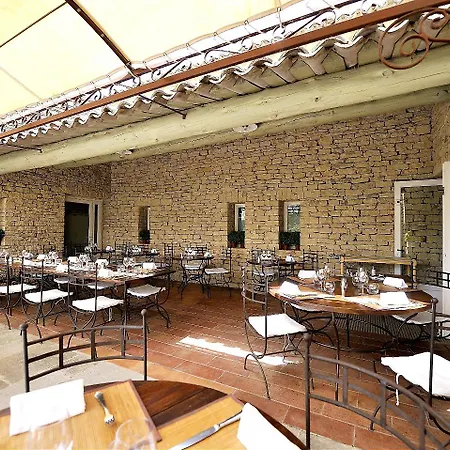Hotel Carcarille Restaurant Le C 3*